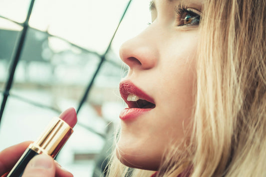 Makeup Tips for a Long-Lasting Look