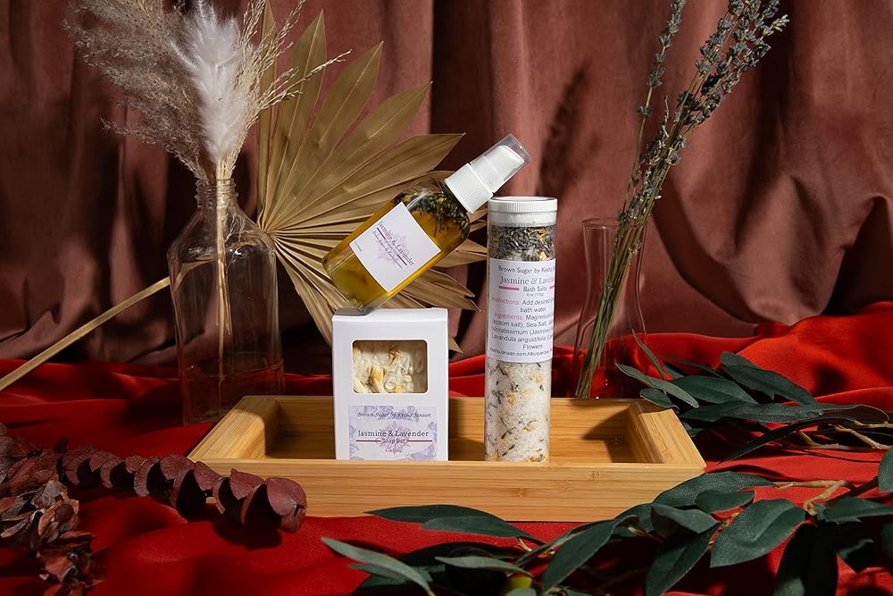 Natural Skin Care Gift Sets (Jasmine & Lavender w/Oil)