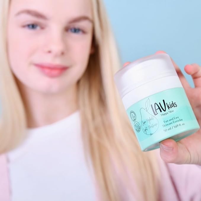 Moisturising Skincare Bundle- Foaming Facial Cleanser 100ml & Face Moisturiser 50ml (green, blue)