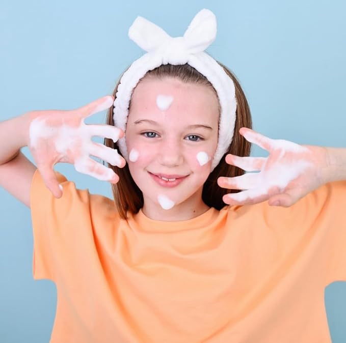 Moisturising Skincare Bundle- Foaming Facial Cleanser 100ml & Face Moisturiser 50ml (green, blue)