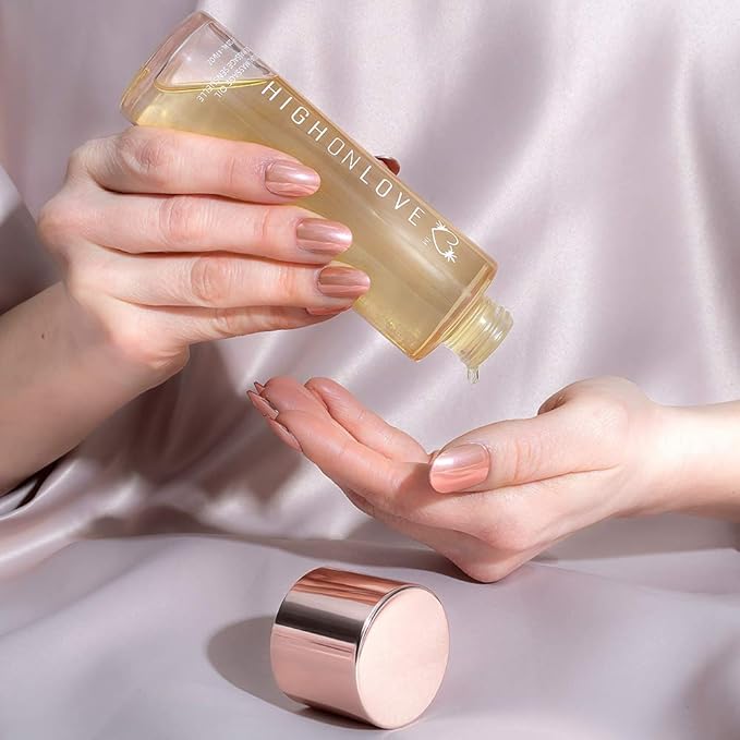 HIGHONLOVE Natural Body Oil with Hemp Seed, Grape Seed, and Vitamin E Oil - Moisturizing Body Oil, Non-Greasy, Glowy Finish (120 ml) (Decadent White Chocolate)