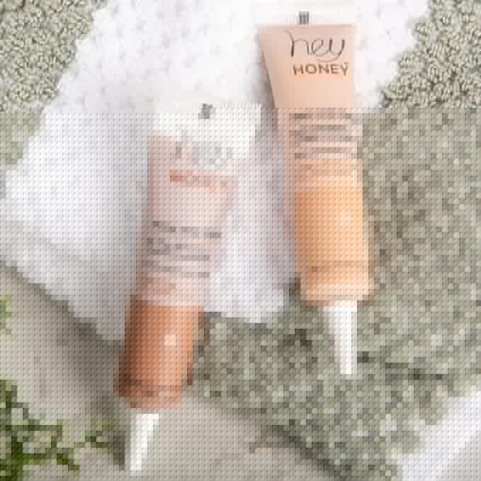Hey Honey Skincare Trick & Treat Active Honey & Propolis Full-Coverage Concealer | for Rosacea, Acne & Blemishes, Dark Spots, Eye Dark Circles & Discoloration | Light to Medium Tone | 0.5 oz.
