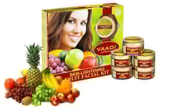Vaadi Herbal Skin Ligtening Fruit Facial Kit 270g