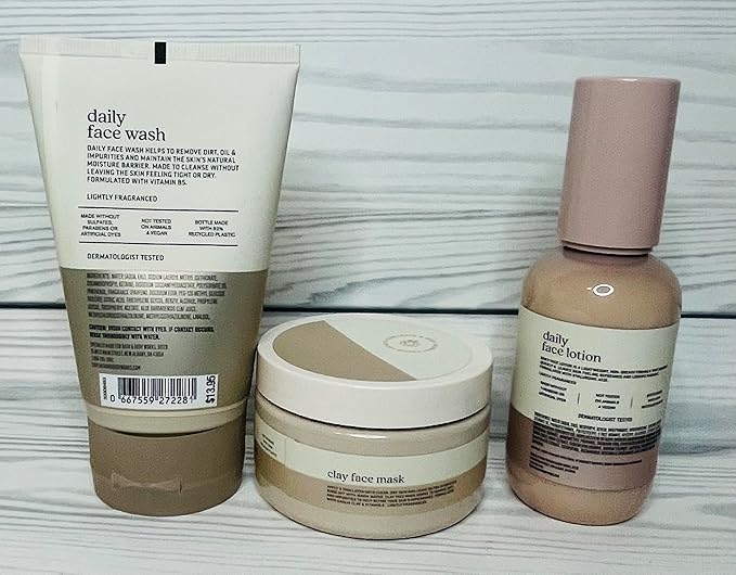 Bath and Body Works Face Essentials Gift Set Includes Daily Face Wash (4 oz), Daily Face Lotion (3.4 oz) and Clay Face Mask (6.5 oz)