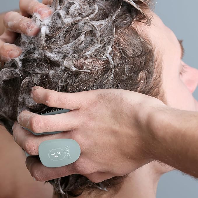 Scalp Massager Shampoo Brush, Scalp Scrubber & Exfoliator for Dandruff Removal, Wet & Dry Dandruff Comb and Detangler for Men and Women, Suitable for Short Medium Hair (Blue)