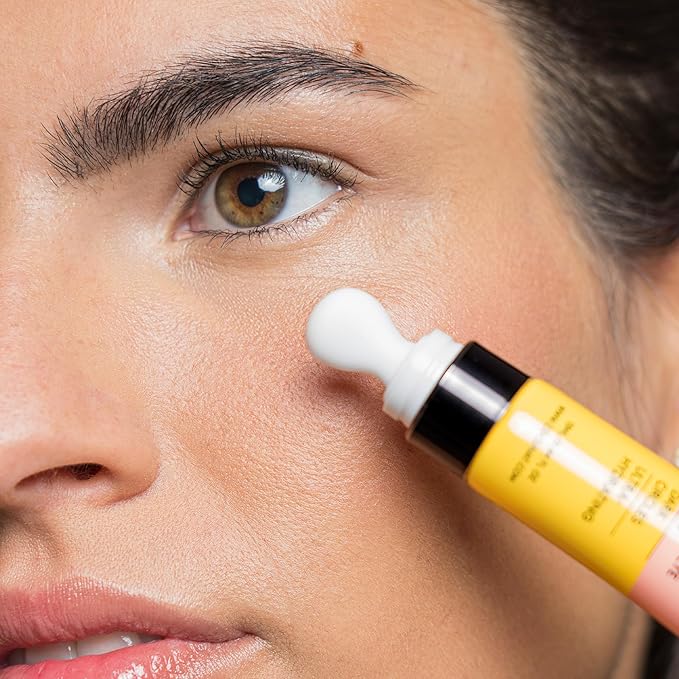 COCUNAT - Eye Contour Cream for Bags & Under-Eye Circles - Cold Effect Applicator - Visibly Reduces the Appearance of Bags - High Caffeine Content - For All Skin Types - 13 ml